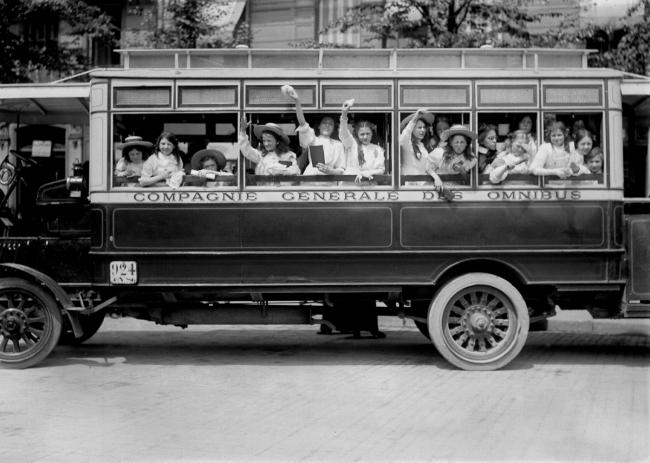 Les bus parisiens : cinq siècles d'histoire