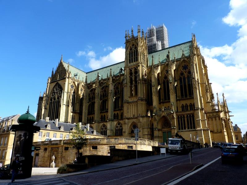 Metz / La cathédrale Saint-Etienne au soleil...