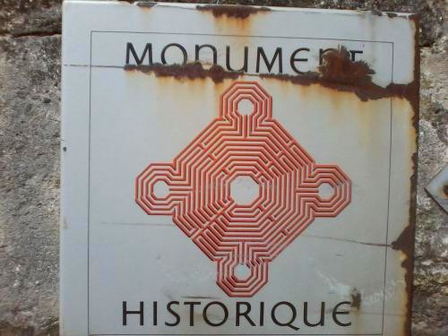 suite du château du pape Clement V a Villandraut (Gironde)