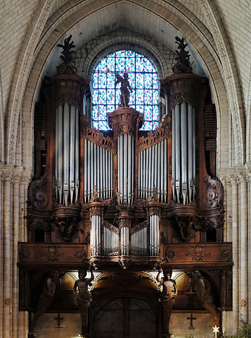 F0990 Angers Cathedrale St-Maurice orgue rwk.jpg