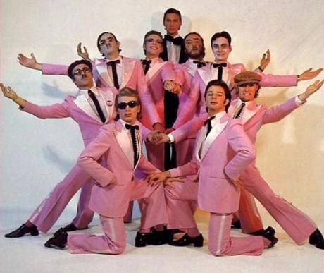 AU BONHEUR DES DAMES (1971-1980)