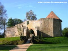 LES REMPARTS DE CREVECOEUR-EN-AUGE (Calvados)