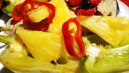 Le balcon posé sur la mer (11-2) à Μύκονoς. Le balcon du Samedi Saint