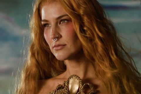 CHARLOTTE WESSELS - "Chasing Sunsets" Clip
