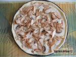 Pizza blanche : poulet / moutarde / champignons / poivron /mozzarella