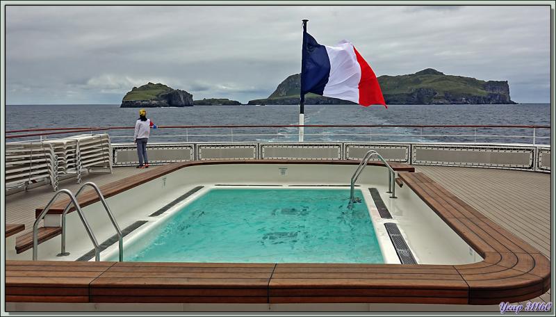 Nous quittons Nightingale Island pour nous diriger vers Inaccessible Island - Tristan da Cunha