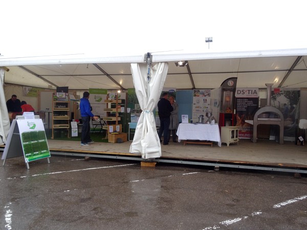 Quelques stands d'exposants aux Journées Châtillonnaises 2016...