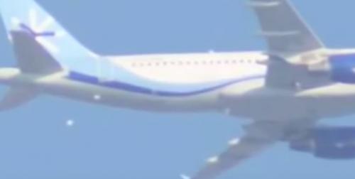 Rencontres entre avions et ovnis.