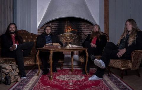 MAJESTICA - "The Joy Of Christmas" Clip