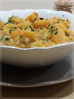 DHAL D'ÉPEAUTRE,LENTILLES CORAIL ET HARICOTS MUNGO A LA COURGE AU COOKEO
