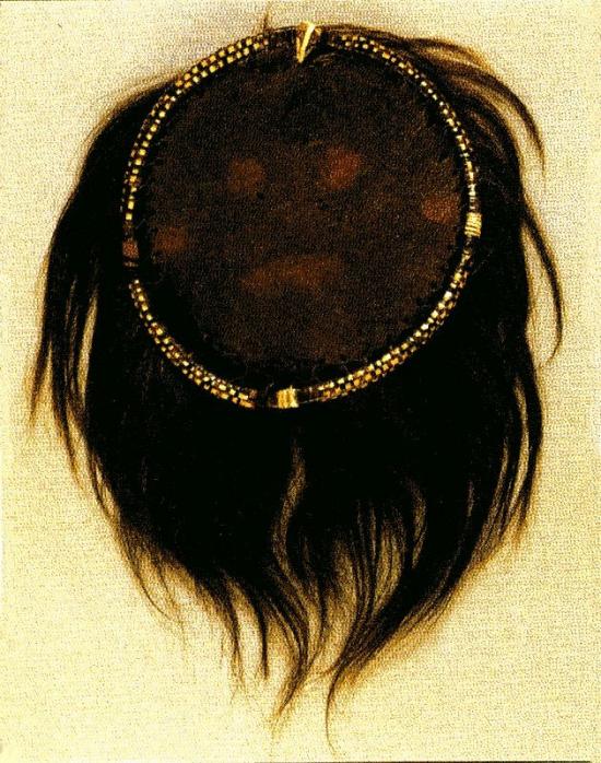 L’image contient peut-être : bijoux