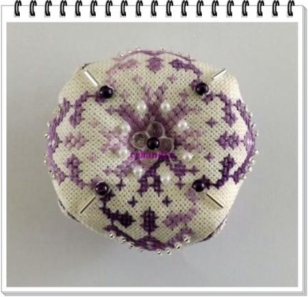 Biscornu N° 251