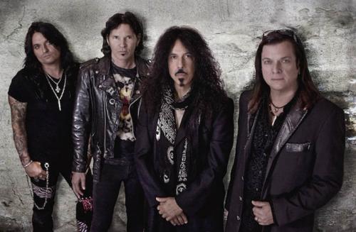 QUIET RIOT_Band