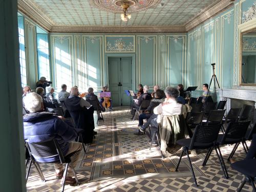 AU SALON DU LIVRE