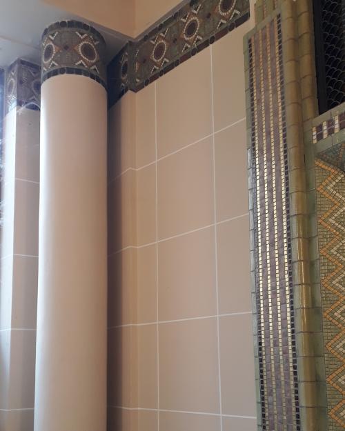 Dans Castres: L'Ancienne Piscine