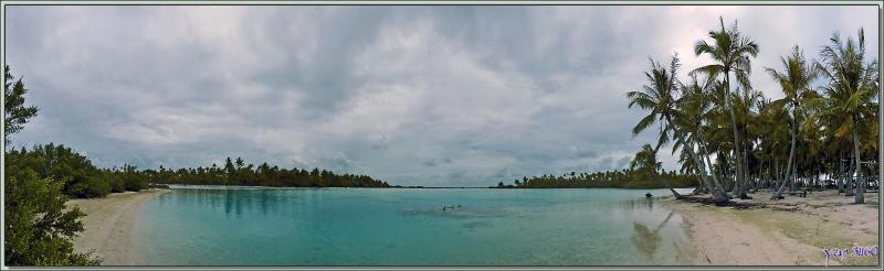 Vue panoramique sur le Lagon bleu (petit lagon interne) - Atoll de Fakarava - Tuamotu - Polynésie française