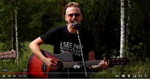 Erik Grönwall : Vidéo Into The Great Wide Open cover Tom Petty