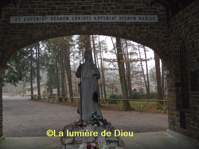 Banneux : statue Louis-Marie Grignion de Montfort