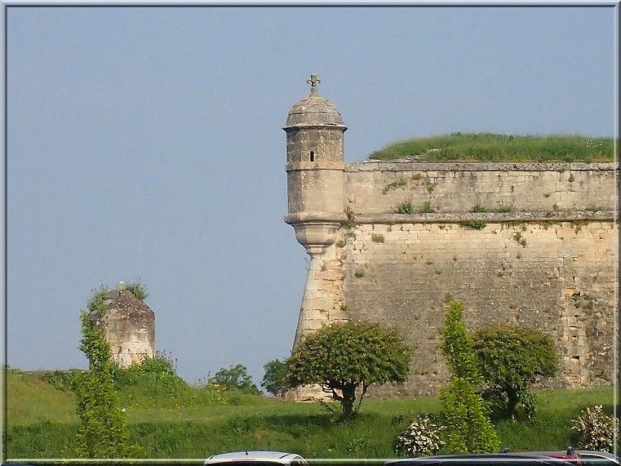 913 - Suite16 : -Notre Chemin vers St Jacques de Compostelle à travers ses anecdotes-