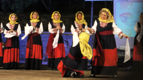 Le balcon posé sur la mer (41-2) à Χίος. Le balcon dansant 3. Ικαρία & Πελοπόννησος