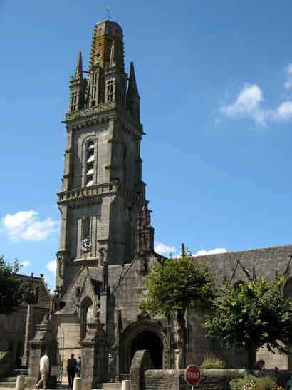 enclos-lampaul-guimiliau 1