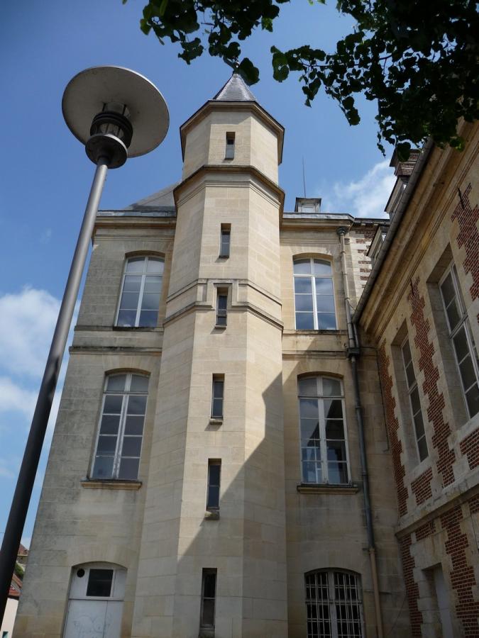 Auprès de ma Dame ...