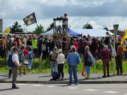 *Nous étions à Bure le 5 Juin 2016 (2)