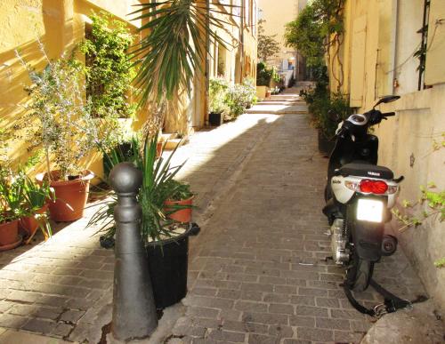Balade dans le quartier du Panier à Marseille