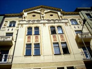 Prague : quartier Karlovo Namesti