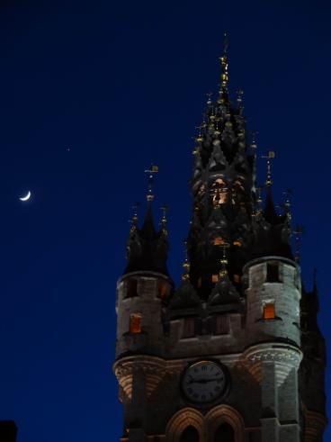 14 avril 2013 : Rapprochement Lune + Jupiter + Hotel de Ville de Douai