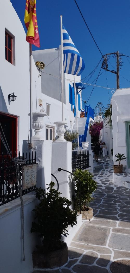 MYKONOS, la résurrection !