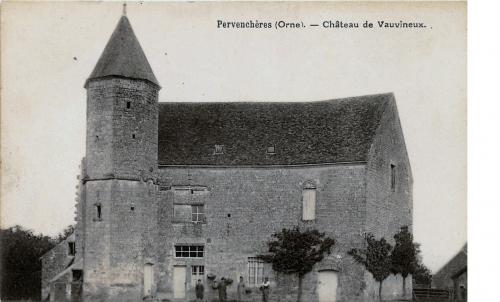 LES REMPARTS DE VAUVINEUX (Orne)