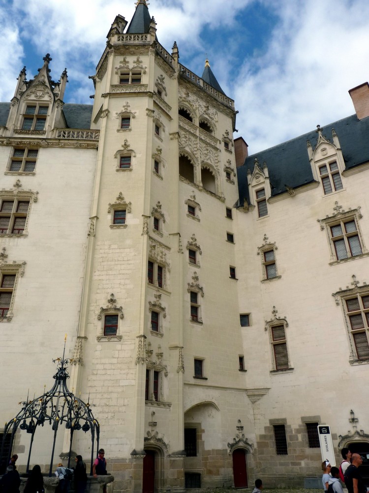 Tour de la Couronne d'Or