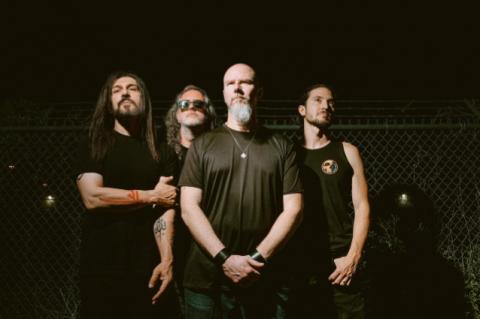 HEAVY AS TEXAS (avec des membres d'EXHORDER) - "Love Gets Us All" Clip