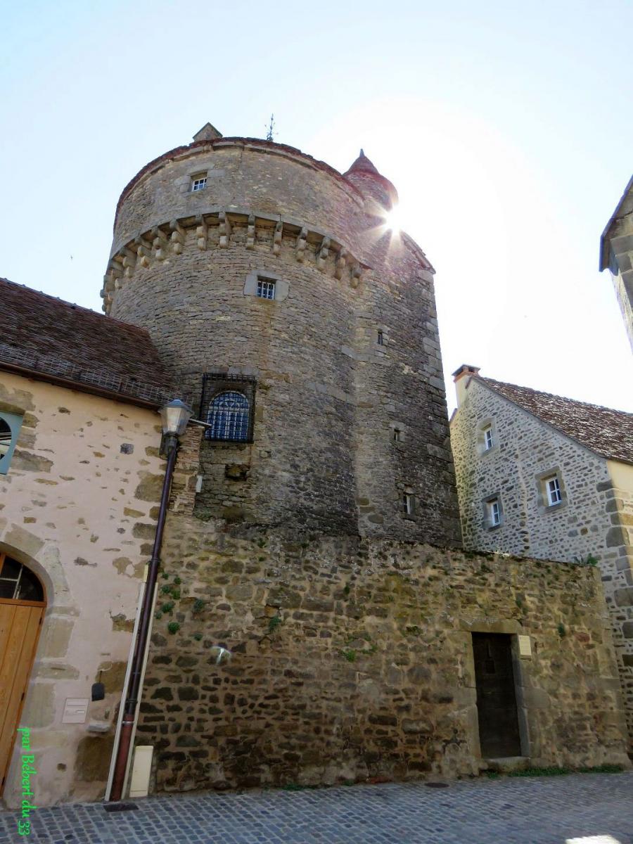 Arnay-le-Duc  (21)