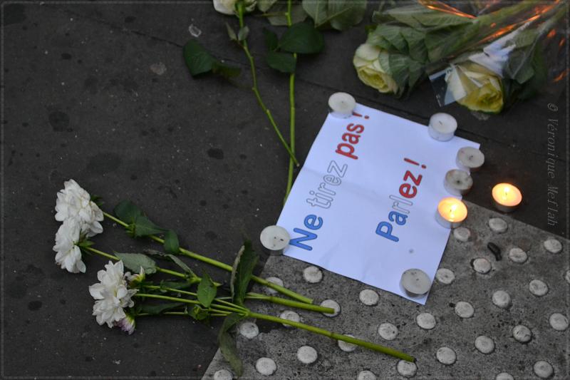 Je suis Paris : le temps du recueillement ... 