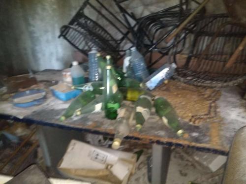 Local façon bunker arrière-pays Nîmois