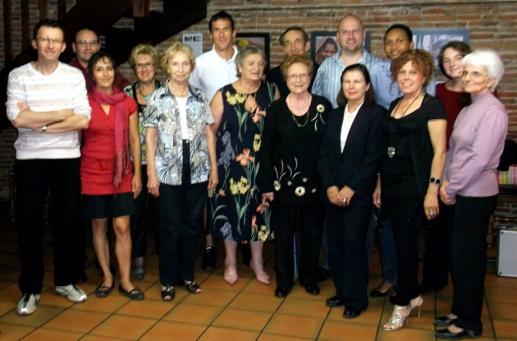 Une partie des poètes et des artistes de la délégation Midi-Pyrénées de la Société des poètes et artistes de France (Spaf)./Photo DDM.
