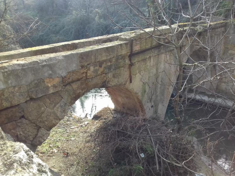 Aqueduc Léon bancal