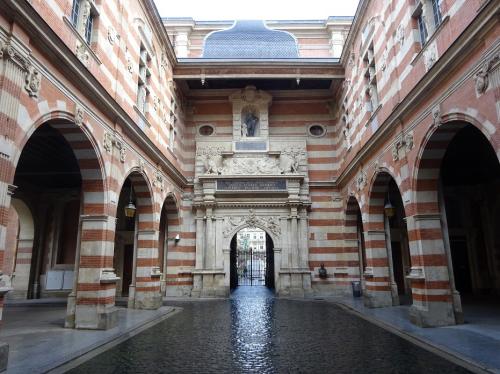 De la Maison commune au Capitole