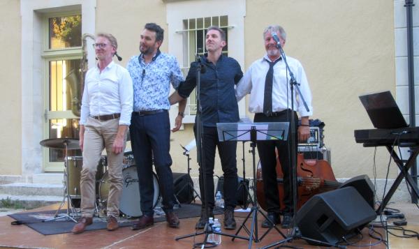 Nicolas Fourgeux et son 4TET a conquis les amateurs de swing  au jardin de la Mairie à Châtillon sur Seine