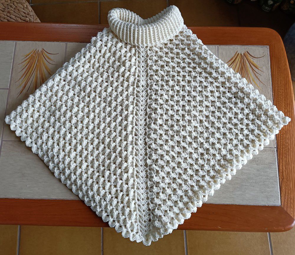 Un poncho col tortue pour Céline...