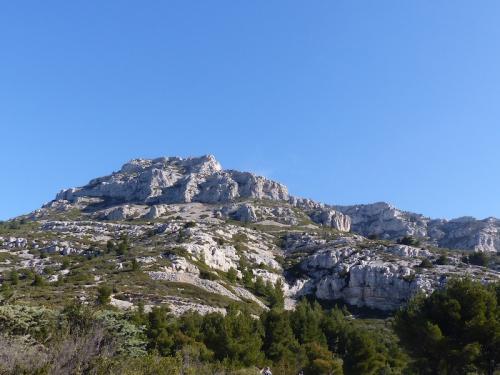 Au-dessus de Sugiton