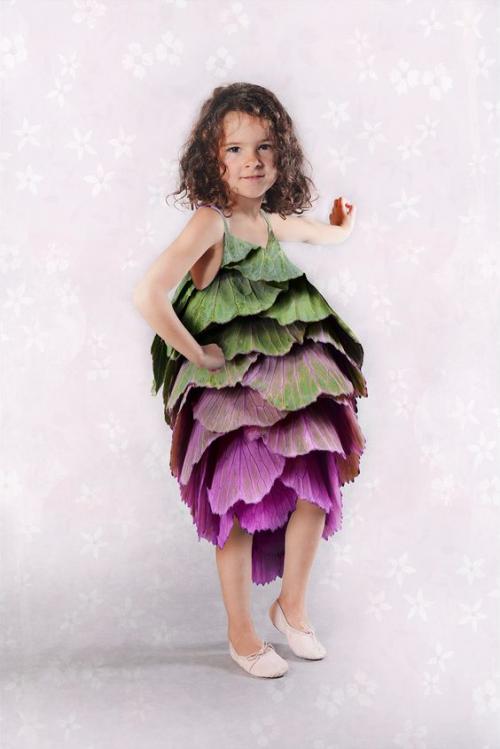 Petites filles en fleurs