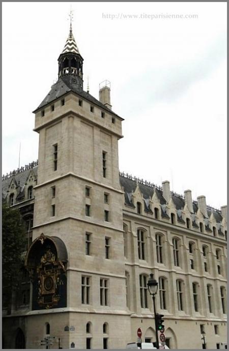 L'Île de la Cité : Restaurations de la Tour de l'Horloge
