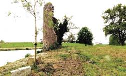 LES REMPARTS DE JUMILLY (Orne)