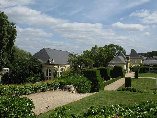 Chateau-d-USSE---Collegiale-et-jardins 0919