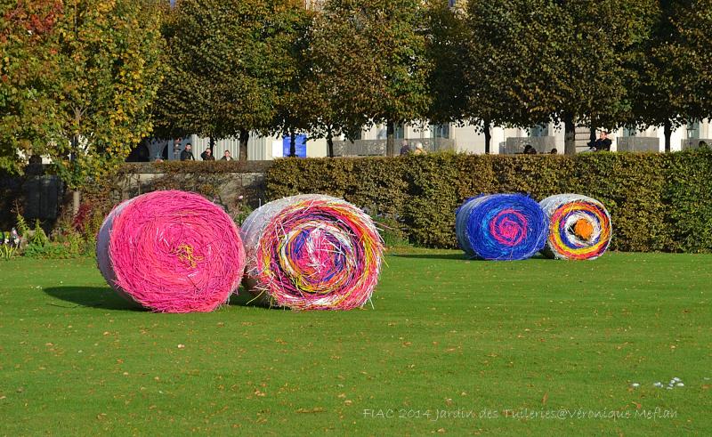 FIAC 2014 Jardin des Tuileries : Pailles de plastique de Michael Beutler
