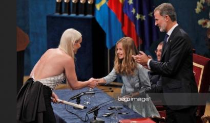 L'infante Léonor  à la remise du prix princesse des Asturies, 