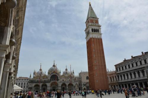 La basilique et le campanile de Saint-Marc à Venise